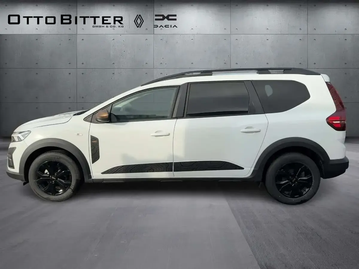 Nowe Dacia Jogger Extreme 101 KM (74 kW) 2025 Biały Minivan
