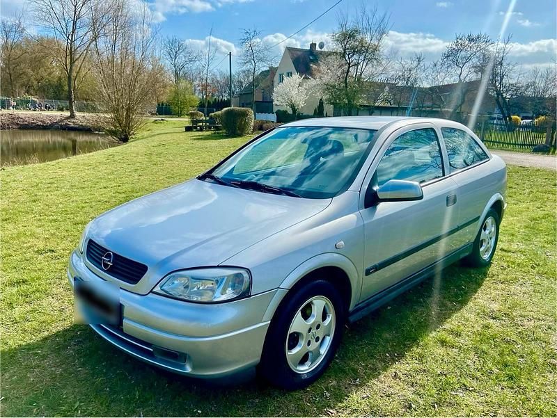 Gebraucht Opel Astra 101 PS (74 kW) 1999 Silber Kleinwagen