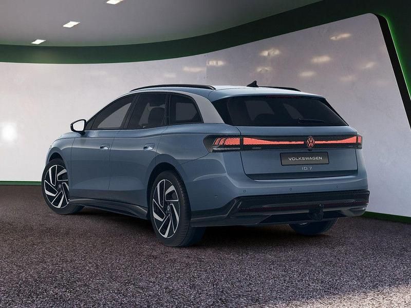 Gebraucht VW ID.7 Pro 210 kW (286 PS) 2025 Blau / stonewashed blue Kombi