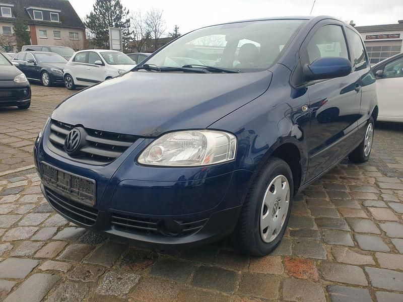 Blau Gebraucht 2007 VW Fox Basis Kleinwagen | 850 € (Fairer Preis) - Bild 1/4
