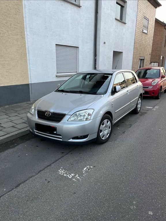 Gebraucht Toyota Corolla 110 PS (80 kW) 2004 Silber Limousine