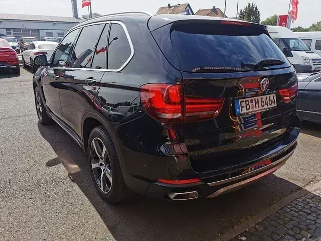 Gebraucht BMW X5 Performance 360 PS (264 kW) 2016 Black sapphire metallic SUV