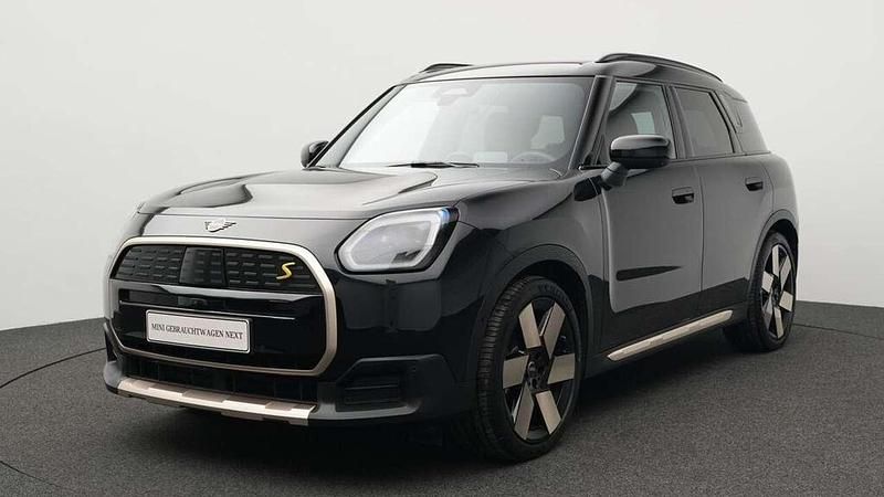 Schwarz Gebraucht 2024 Mini Countryman Favoured SUV | 40.942 € (Guter Preis) - Bild 1/4
