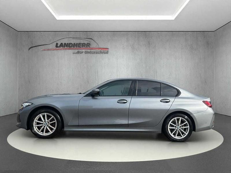 Gebraucht BMW 318 156 PS (114 kW) 2025 Skyscraper (metallic) Limousine