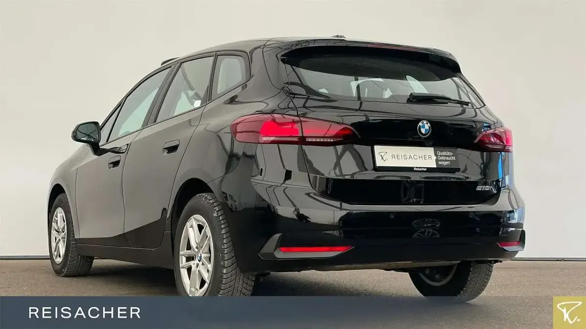 Gebraucht BMW 218 136 PS (100 kW) 2023 Schwarz uni Coupé