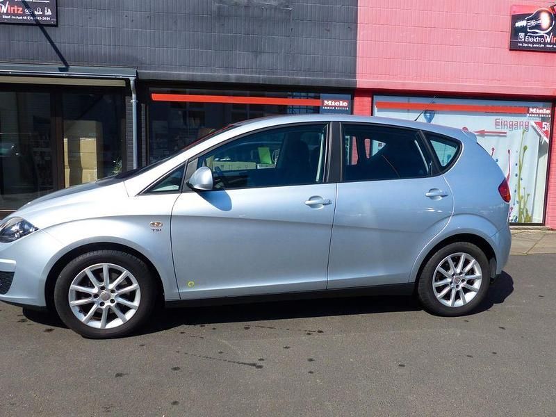 Gebraucht Seat Altea Copa 105 PS (77 kW) 2012 Silber Limousine