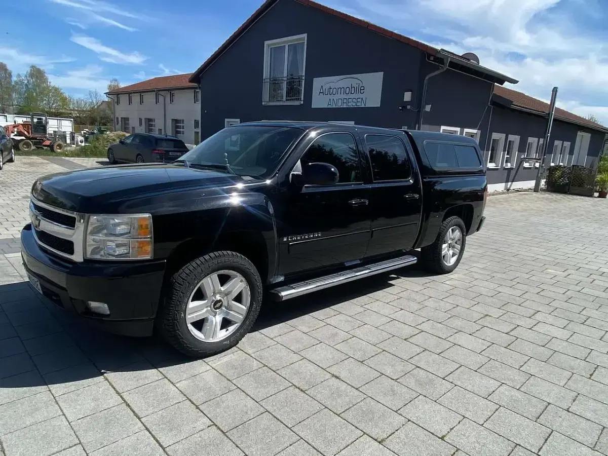 Gebraucht Chevrolet Silverado LTZ 320 PS (235 kW) 2008 Schwarz SUV
