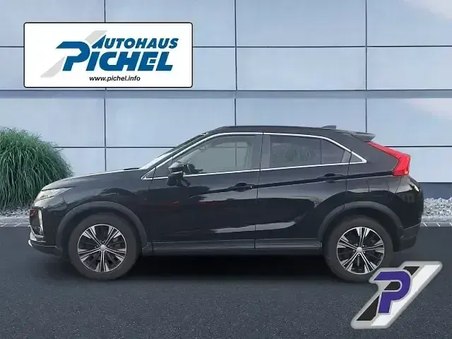 Używany Mitsubishi Eclipse Cross Active 163 KM (119 kW) 2019 Czarny SUV