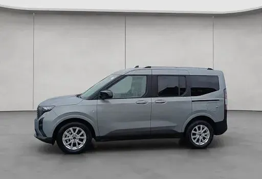 Neu Ford Tourneo Courier Titanium 125 PS (91 kW) 2026 Silber Van / Kleinbus