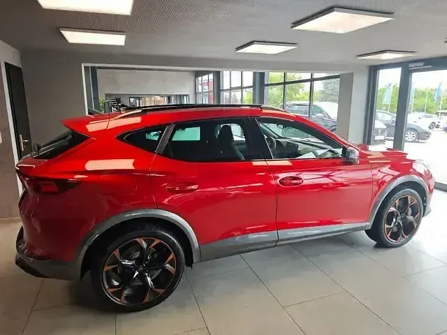 Używany Cupra Formentor VZ2 310 KM (228 kW) 2021 Czerwony SUV