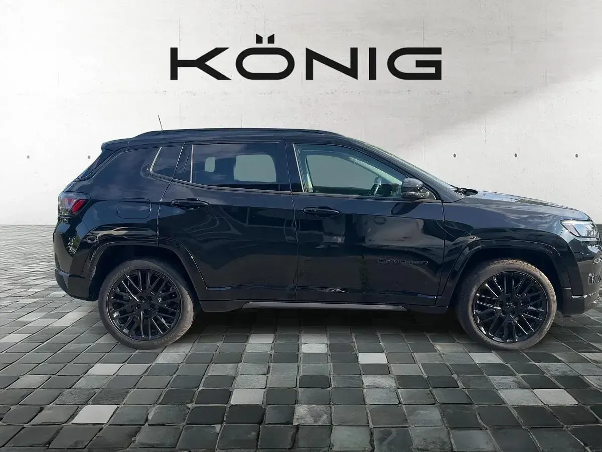 Gebraucht Jeep Compass Altitude 131 PS (96 kW) 2023 Schwarz SUV