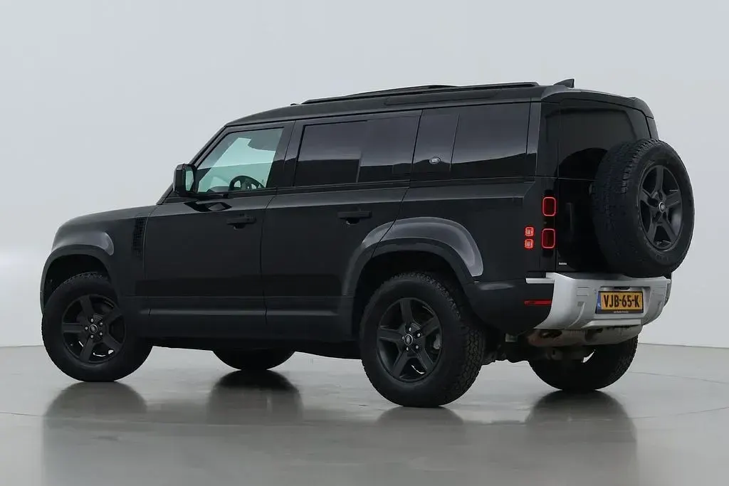 Gebraucht Land Rover Defender 241 PS (177 kW) 2021 Schwarz SUV