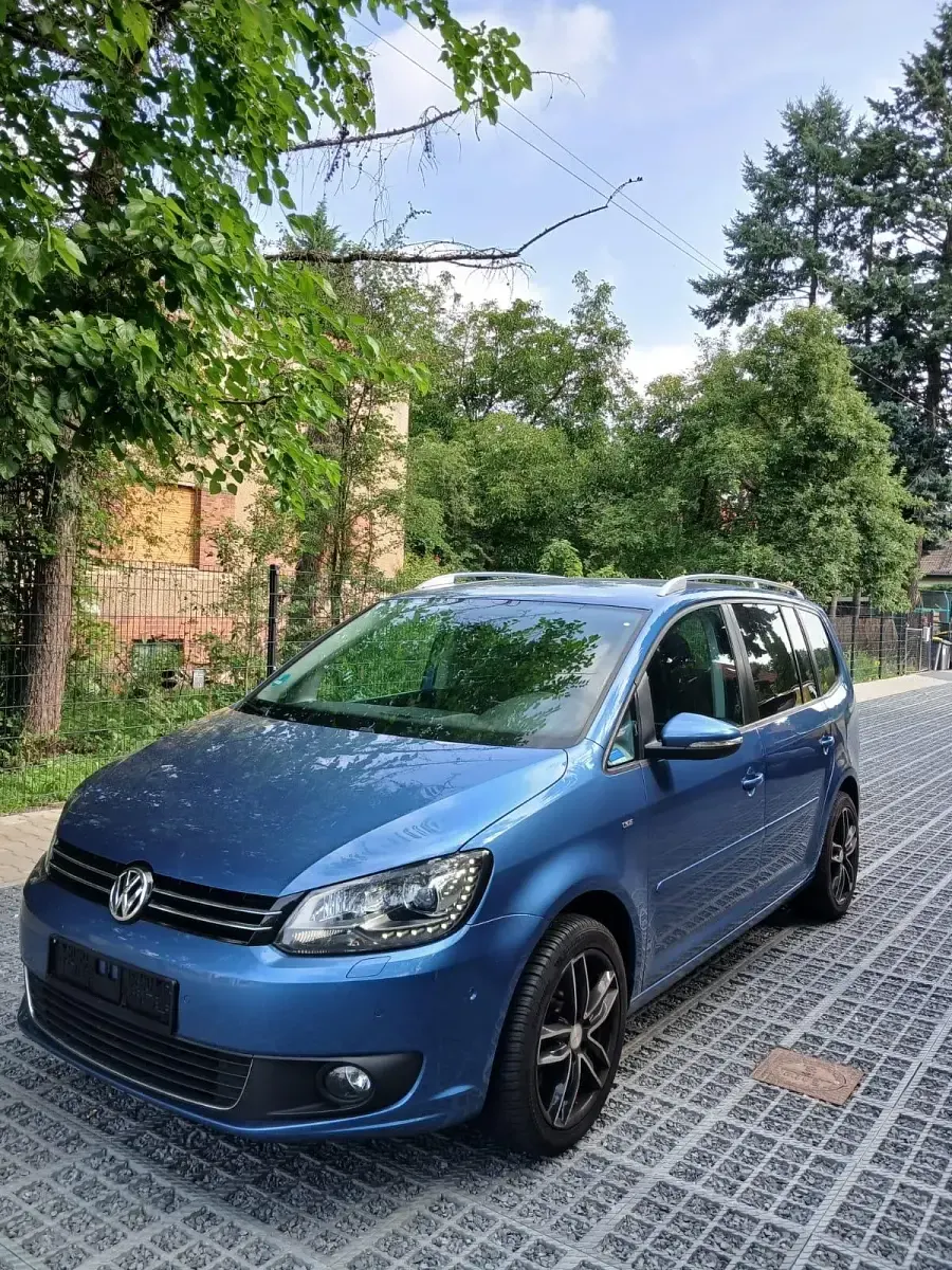 Gebraucht VW Touran 150 PS (110 kW) 2015 Blau Van / Kleinbus