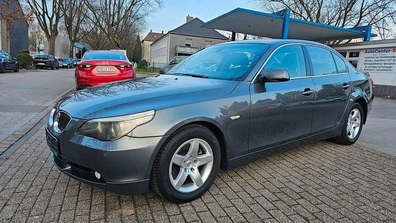Gebraucht BMW 530 258 PS (189 kW) 2005 Titangrau ii Limousine