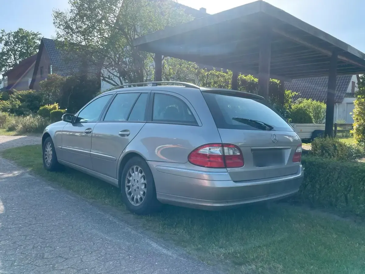 Usado Mercedes E220 150 CV (110 kW) 2004 Familiar
