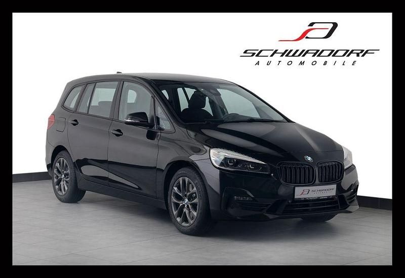 Schwarz Gebraucht 2020 BMW 220 Gran Tourer Sport Line Van / Kleinbus | 25.900 € (Teuer) - Bild 1/4