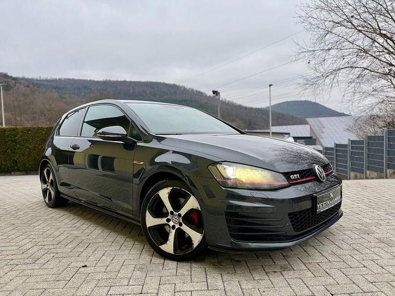 Grau Gebraucht 2016 VW Golf GTI Limousine | 11.990 € (Superpreis) - Bild 1/4