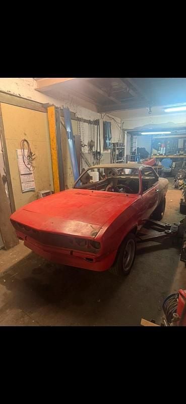 Rot Gebraucht 1972 Opel Manta Coupé | 7.500 € - Bild 1/4