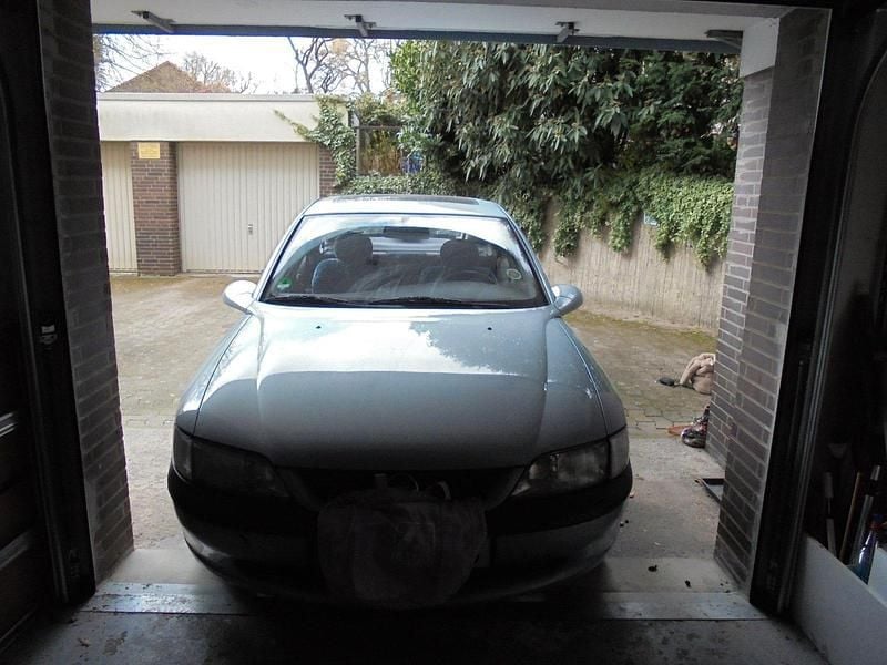 Gebraucht Opel Vectra 1996 Blau Kleinwagen