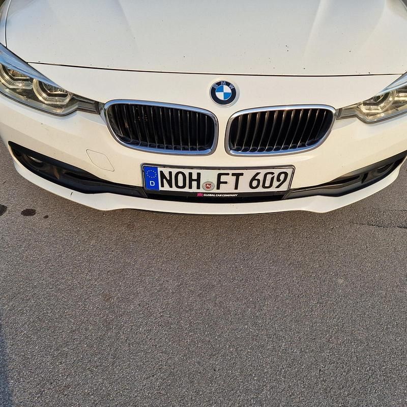 Gebraucht BMW 320 Advantage 163 PS (119 kW) 2018 Alpinweiss 3 Kombi