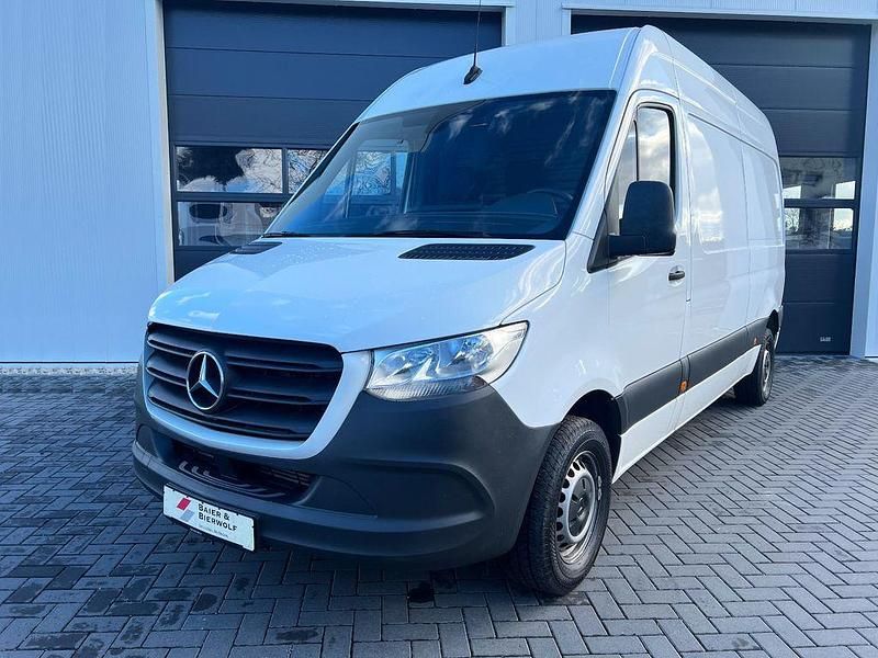 Second-hand Mercedes Sprinter 143 CP (105 kW) 2018 Alb Van