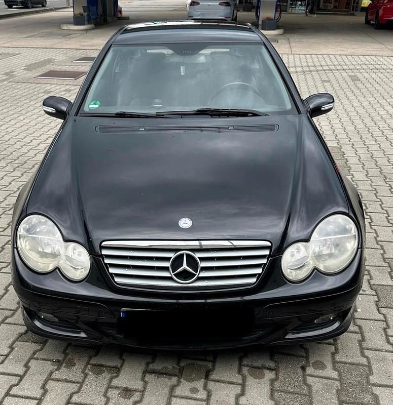 Gebraucht Mercedes C320 218 PS (160 kW) 2005 Schwarz Coupé