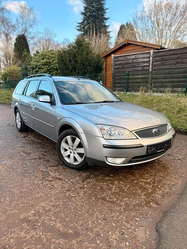 Gebraucht Ford Mondeo 130 PS (95 kW) 2004 Grau Kombi