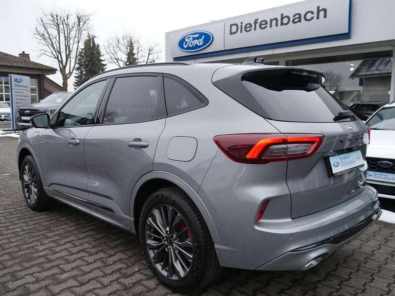Neu Ford Kuga 242 PS (177 kW) 2026 Silber SUV