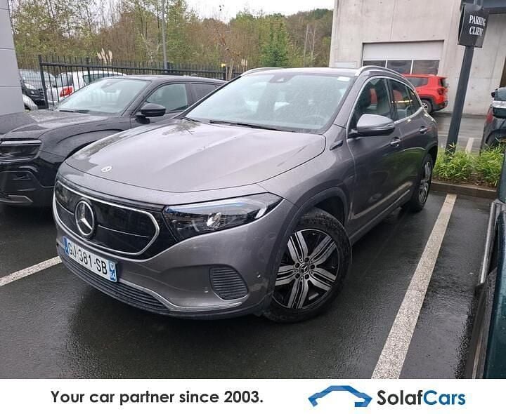 Grau Gebraucht 2022 Mercedes EQA250 SUV | 21.901 € (Superpreis) - Bild 1/4