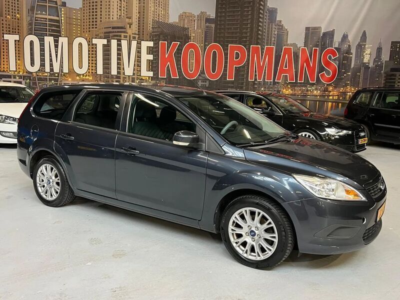 Usata Ford Focus 90 CV (66 kW) 2010 Grigio Berlina