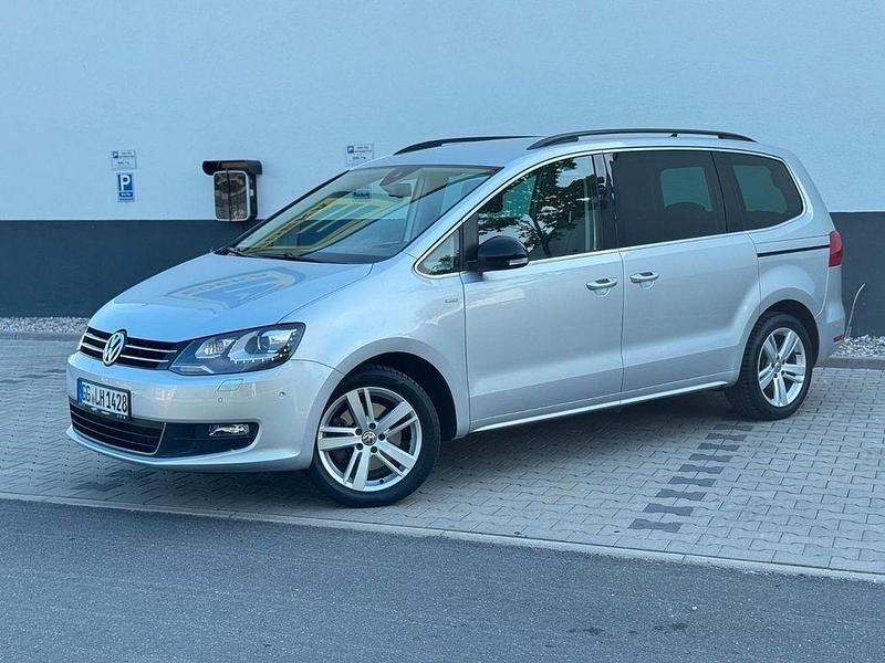 Silber Gebraucht 2013 VW Sharan Van / Kleinbus | 17.500 € (Etwas zu teuer) - Bild 1/4