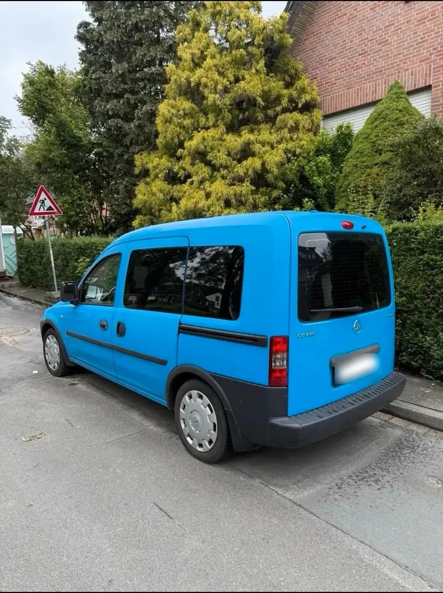 Gebraucht Opel Combo 69 PS (50 kW) 2010 Blau Van / Kleinbus