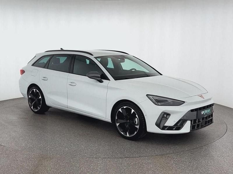 Second-hand Cupra Leon Basis 150 CP (110 kW) 2025 Alb Break