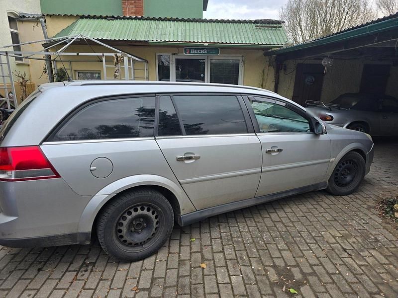 Gebraucht Opel Vectra 155 PS (114 kW) 2005 Silber Kombi
