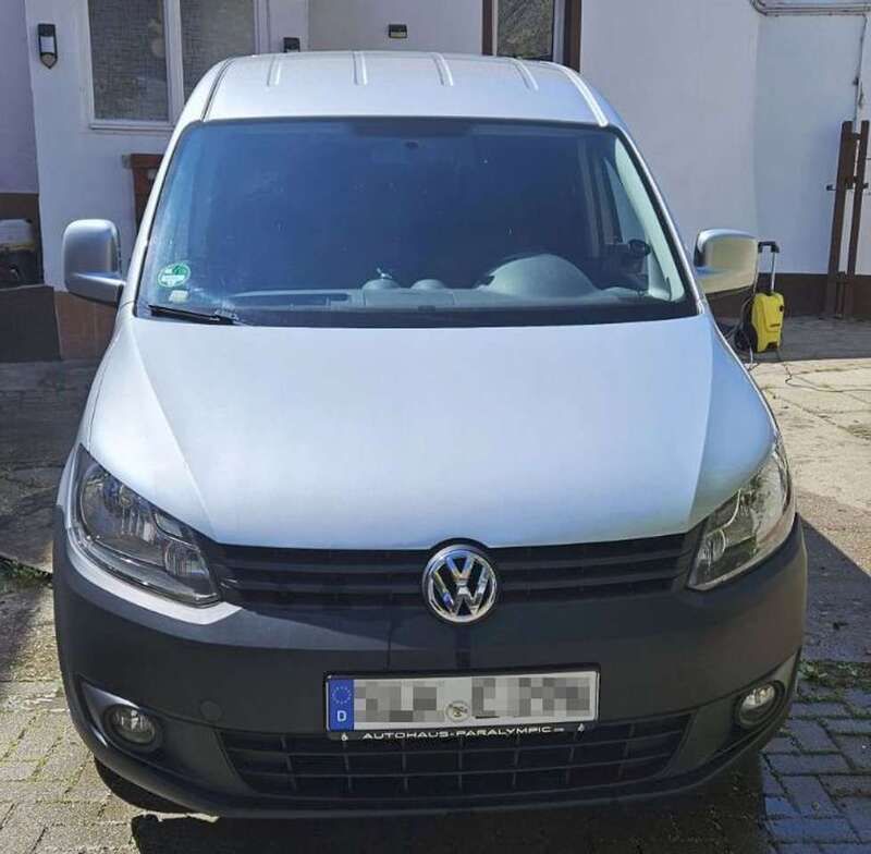 Silber Gebraucht 2011 VW Caddy Edition Van / Kleinbus | 12.500 € - Bild 1/4
