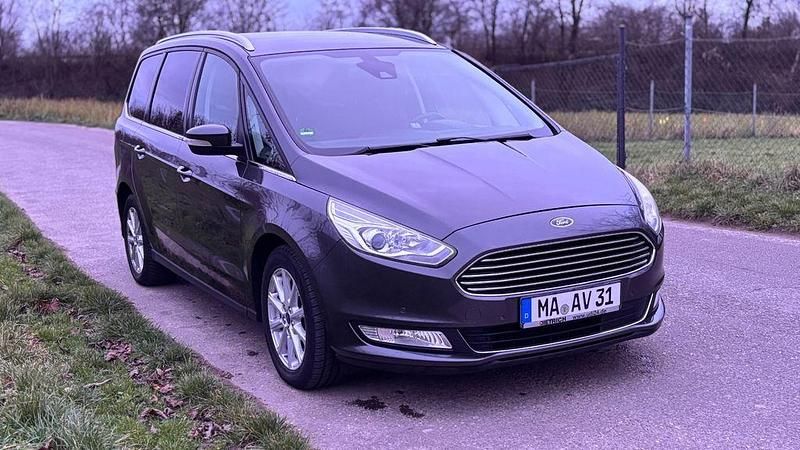 Gebraucht Ford Galaxy 150 PS (110 kW) 2018 Grau Van / Kleinbus