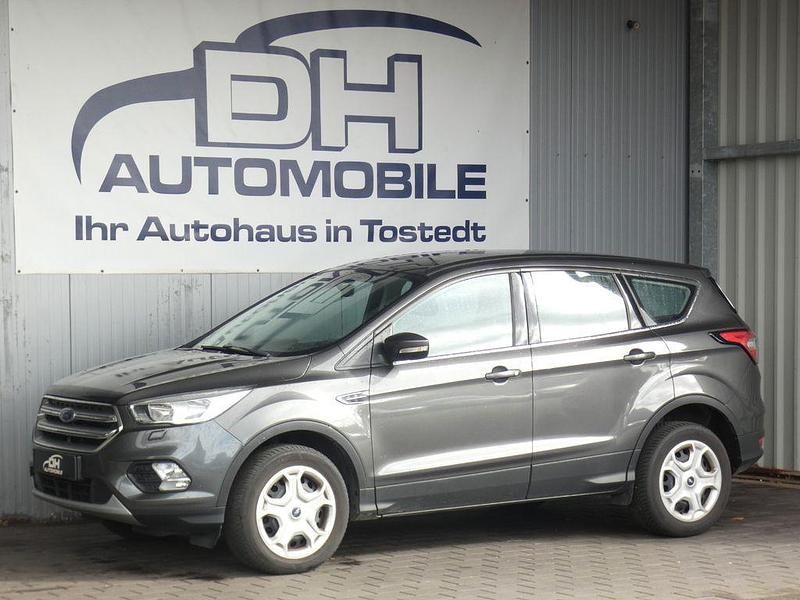 Gebraucht Ford Kuga 120 PS (88 kW) 2018 Grau SUV