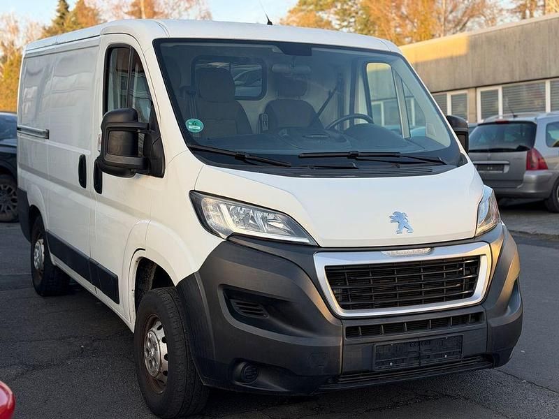 Gebraucht Peugeot Boxer Avantage 110 PS (80 kW) 2018 Weiß Van