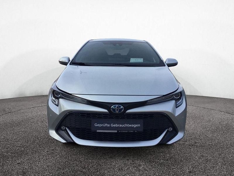 Gebraucht Toyota Corolla Team 122 PS (89 kW) 2021 Cosmicsilber metallic Limousine