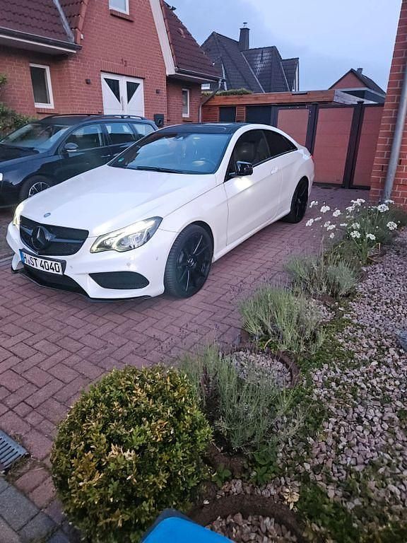 Weiß Gebraucht 2014 Mercedes E350 Coupé | 17.900 € (Fairer Preis) - Bild 1/4