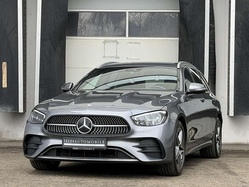 Gebraucht Mercedes E300 Premium 194 PS (142 kW) 2022 Selenitgrau Kombi