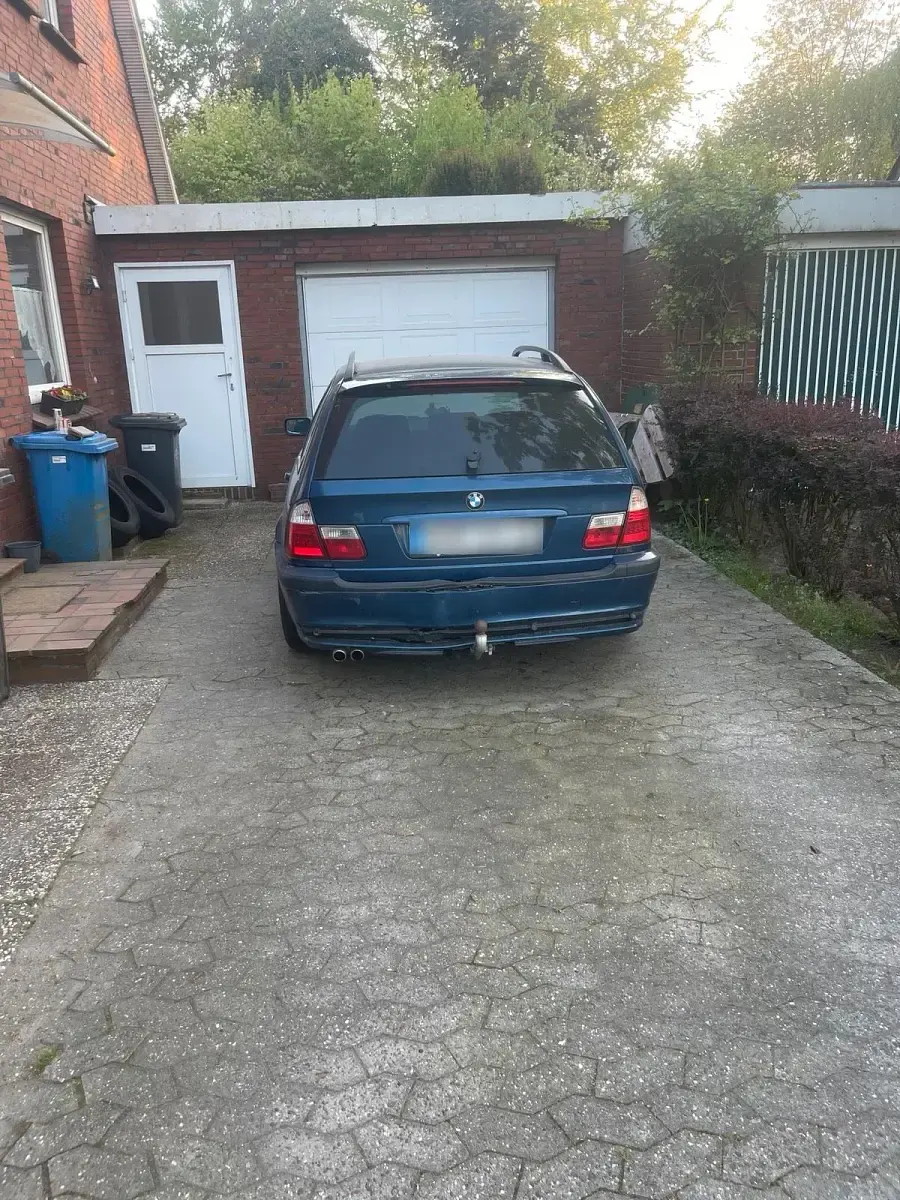 Second-hand BMW 320 170 CP (125 kW) 2001 Albastru Break