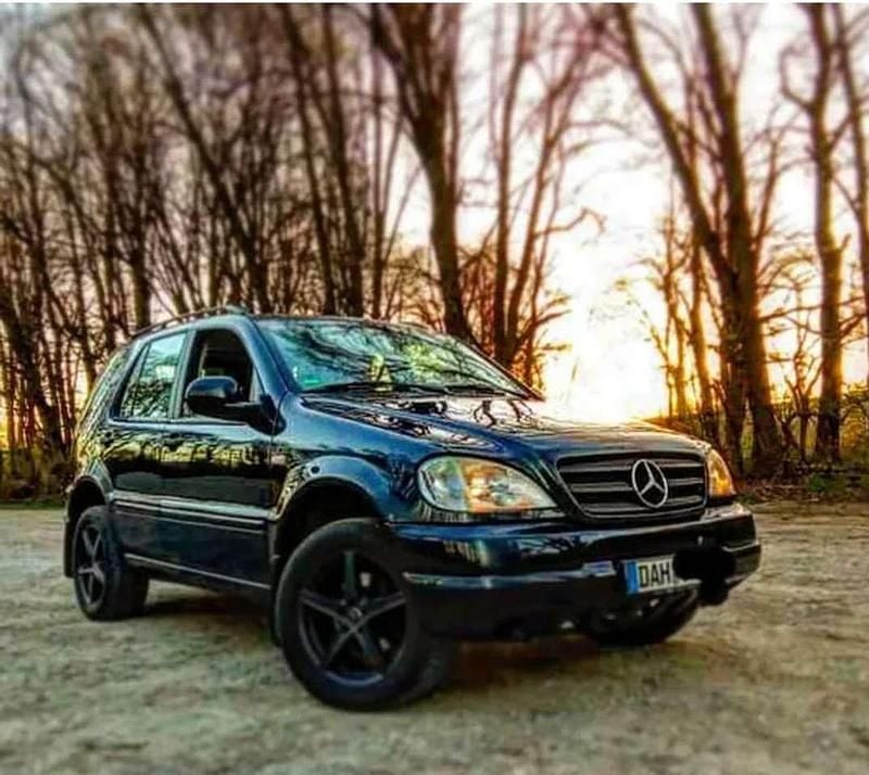 Gebraucht 2001 Mercedes ML320 SUV | 3.500 € (Fairer Preis) - Bild 1/4