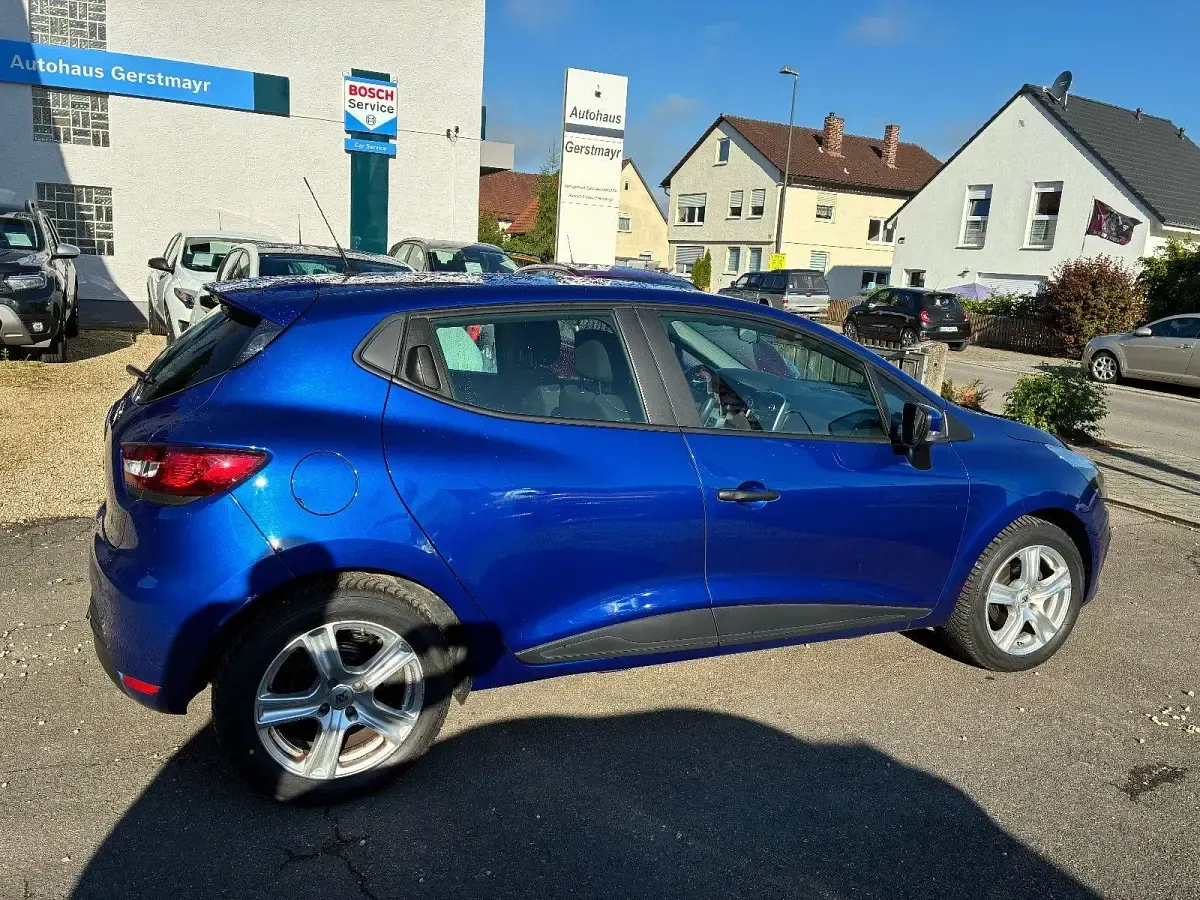 Gebraucht Renault Clio IV Life 76 PS (55 kW) 2019 Blau Kleinwagen