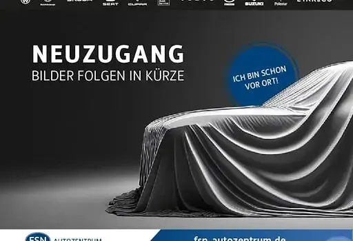 Neu Volvo XC40 Core 163 PS (119 kW) 2026 Blau SUV