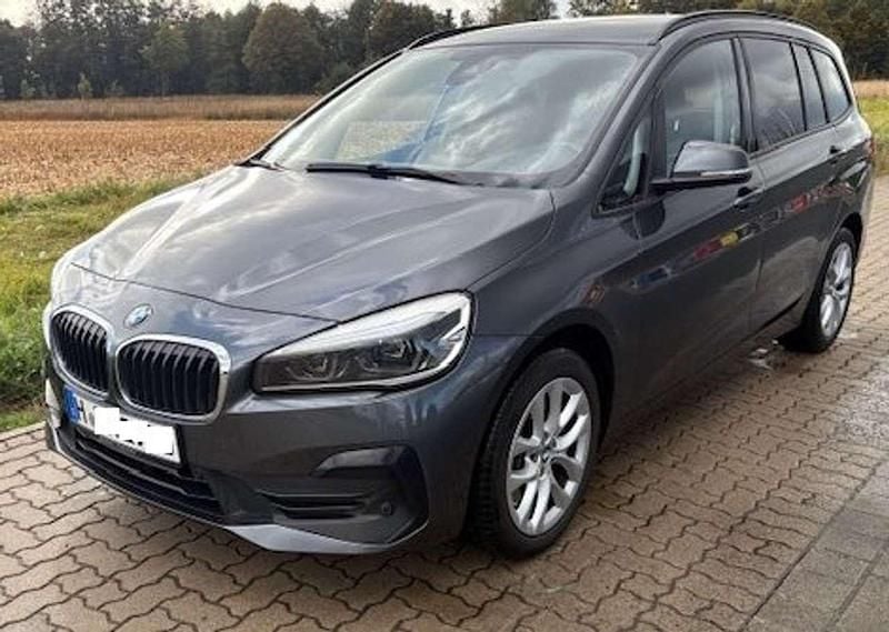 Grau Gebraucht 2019 BMW 218 Gran Tourer Advantage Van / Kleinbus | 15.900 € (Superpreis) - Bild 1/4