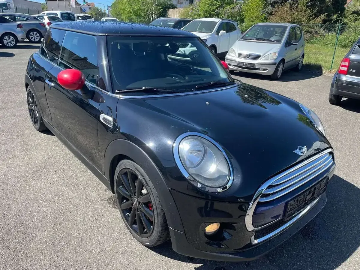Używany Mini Cooper D 116 KM (85 kW) 2014 Czarny Hatchback