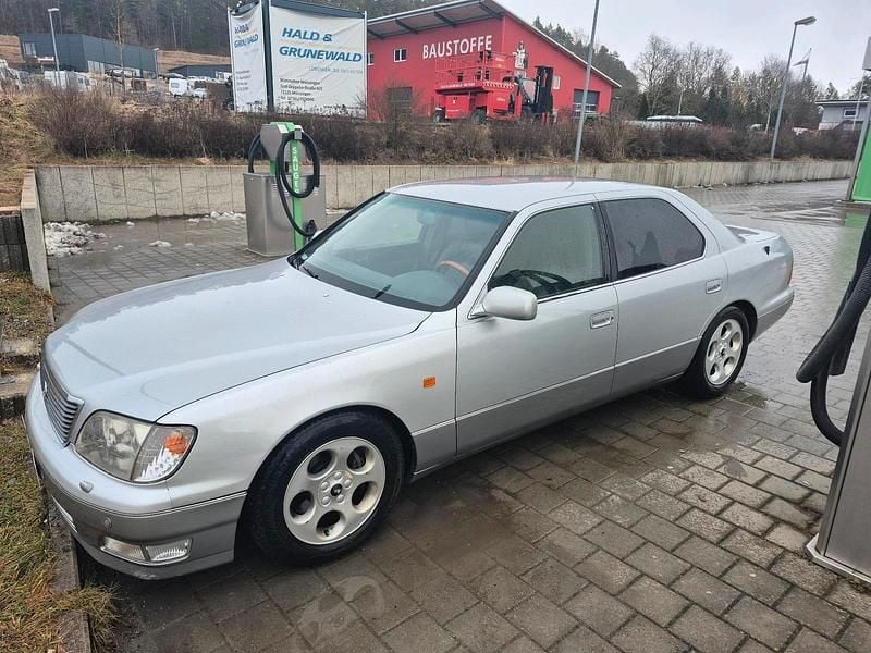 Gebraucht Lexus LS400 276 PS (202 kW) 1999 Silber Limousine