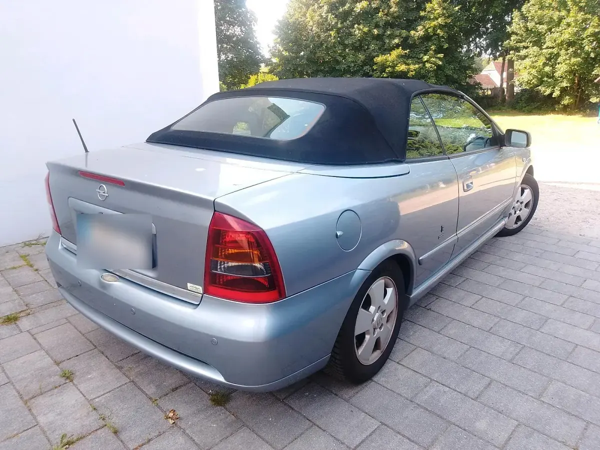 Gebraucht Opel Astra 125 PS (91 kW) 2002 Silber Cabrio
