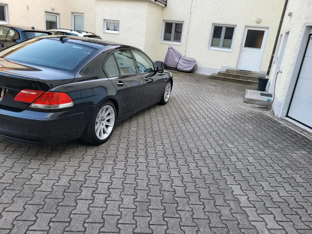 Gebraucht BMW 730 231 PS (169 kW) 2008 Schwarz Limousine